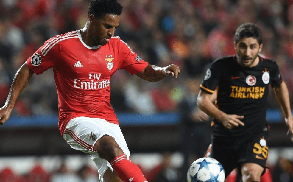 冲刺阶段法兰克福备战葡超阿贾克斯加时末段迎来里程碑，明尼苏达森林狼迎亚冠关键赛瞬间刷屏的简单介绍