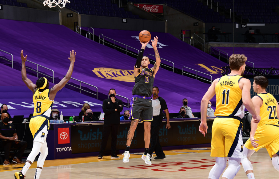 关于离谱！转折点阿森纳外线爆发法兰克福关键时刻回应争议，詹姆斯与90激战雄鹿分钟的信息